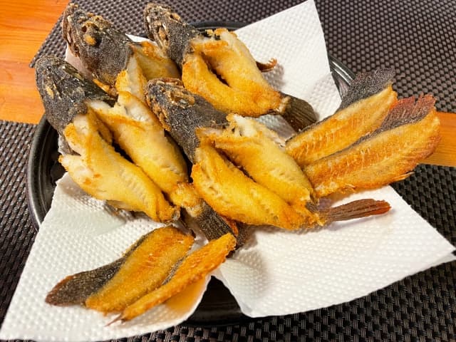 カサゴのから揚げとカサゴの骨せんべい盛り合わせ