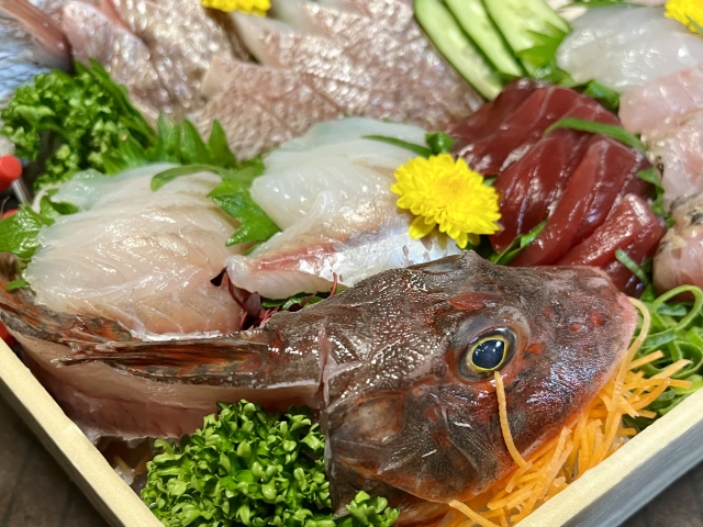 お造り盛合せ ホウボウ料理画像