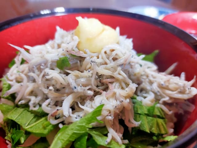 釜揚げしらす丼